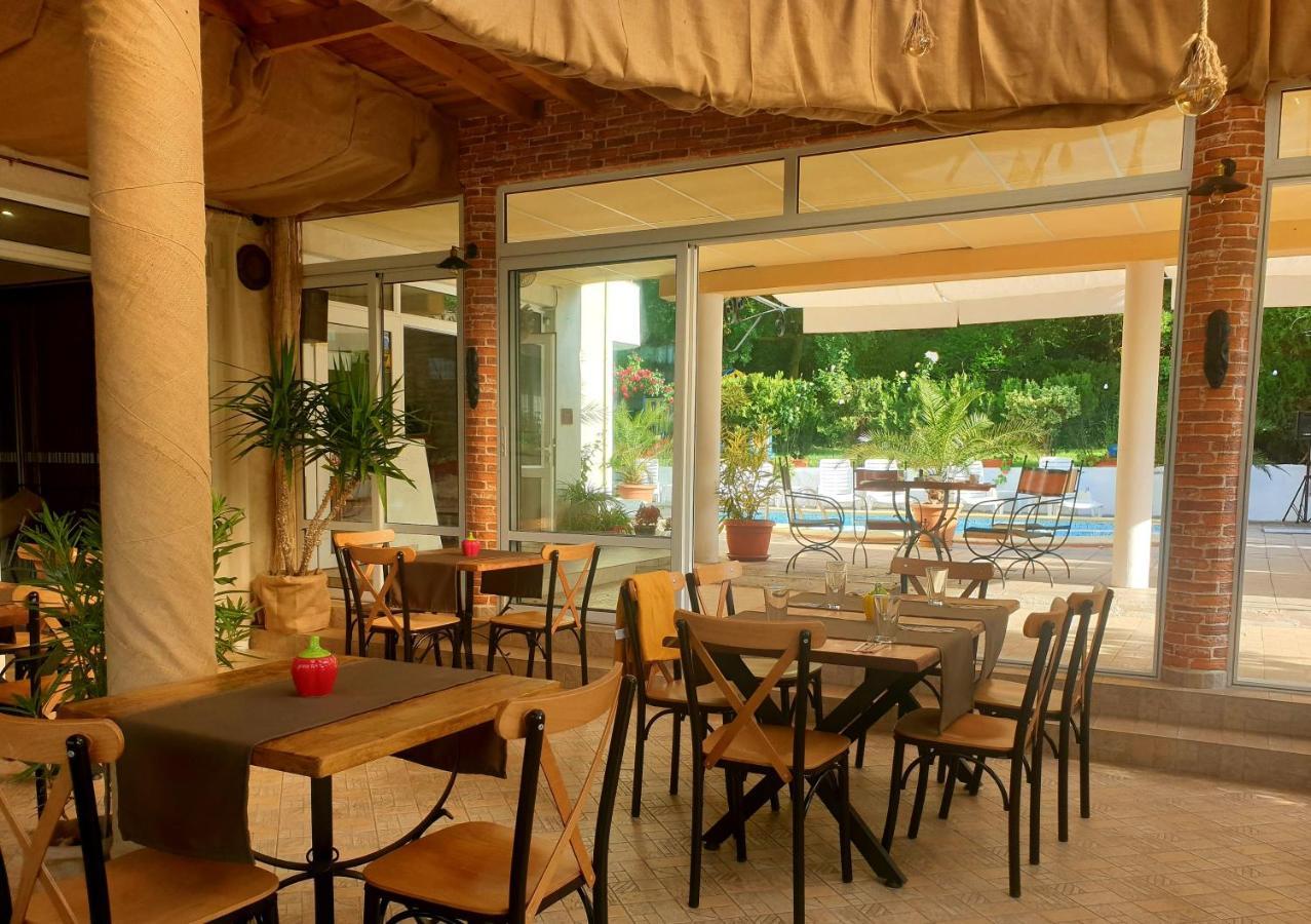 Hotel Feniks Lozenets Exterior photo