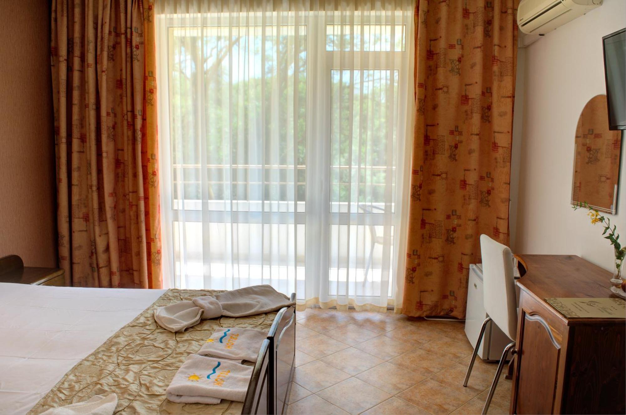 Hotel Feniks Lozenets Exterior photo
